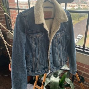Levi’s Sherpa Trucker Jacket